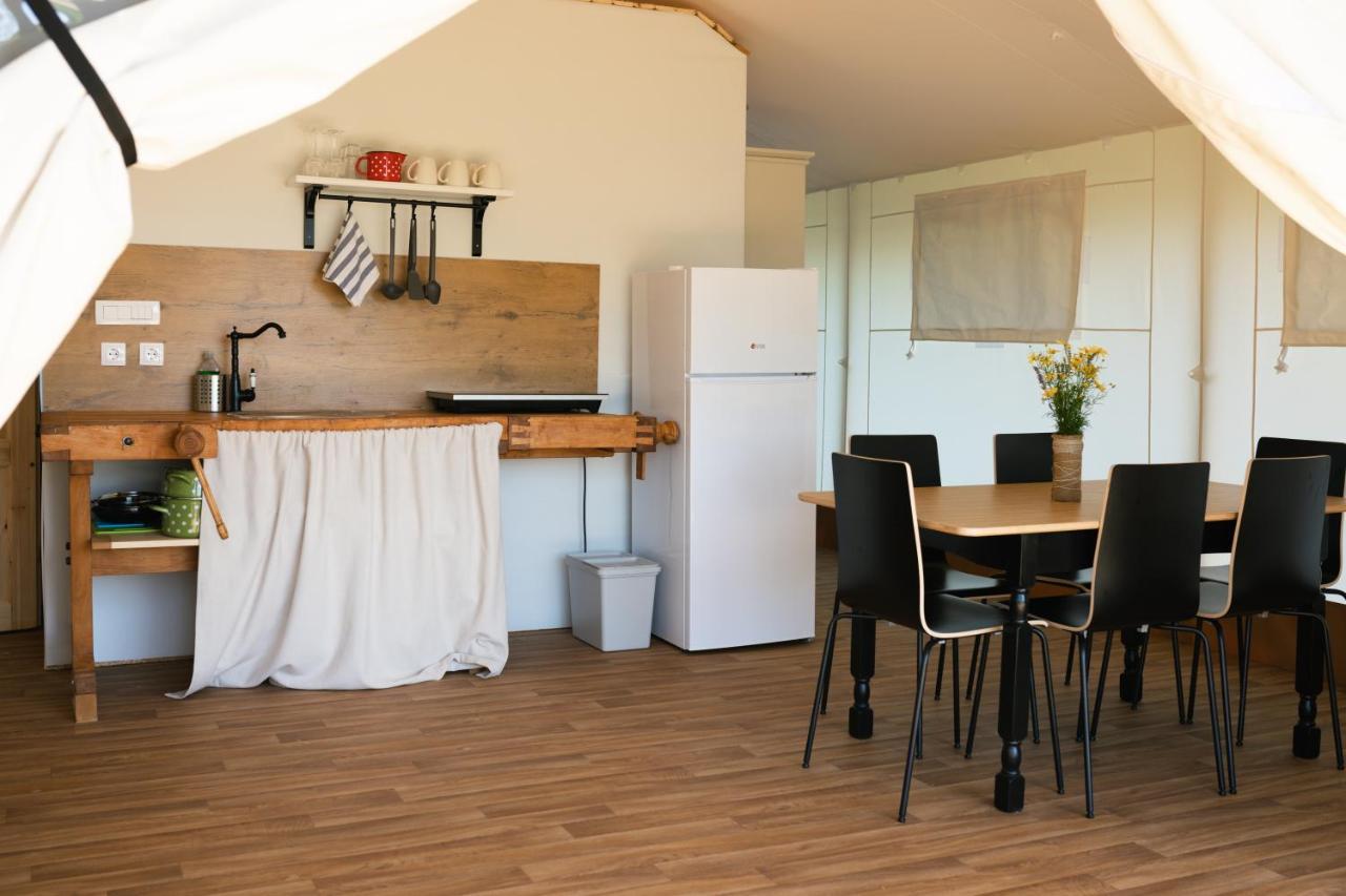 Glamping Kolpa Resort Gradac Exterior foto