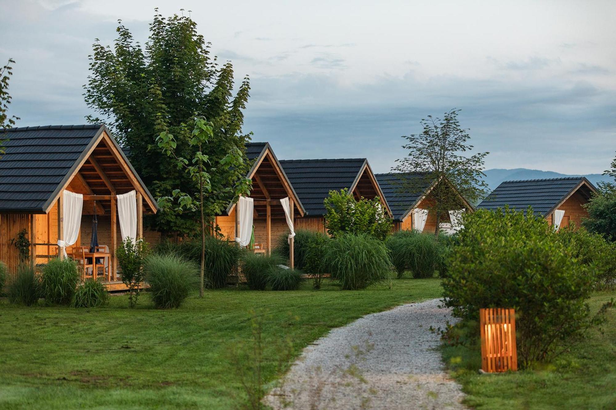 Glamping Kolpa Resort Gradac Exterior foto